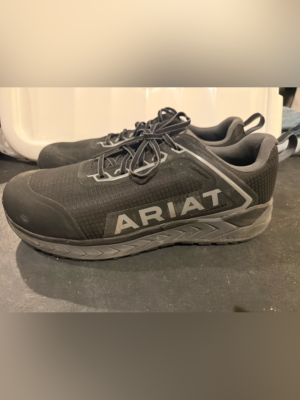 Ariat Men's Outpace Composite Toe Work Shoes